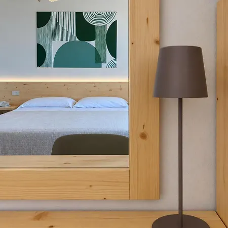 Pineta Hotel 3*